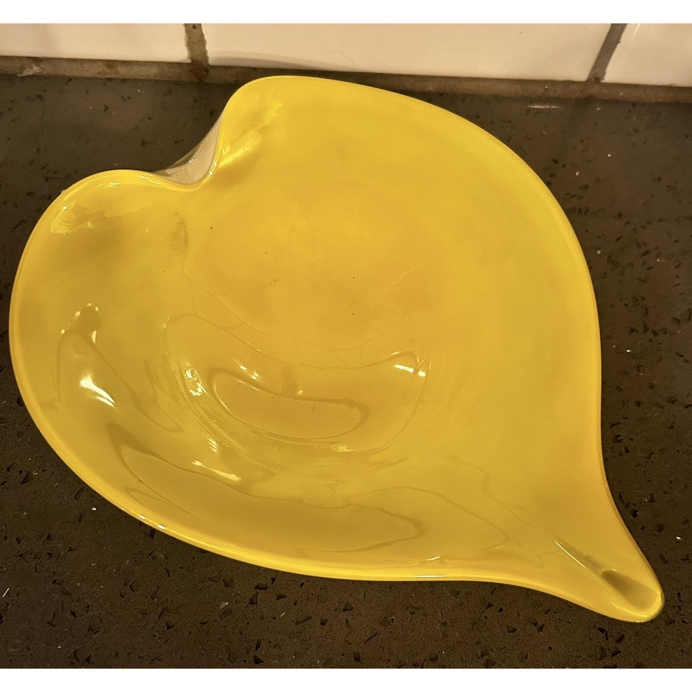 Bright Yellow & White Leaf Heart Shaped Glass Dish‎ Bowl 8" X 7" Trinket